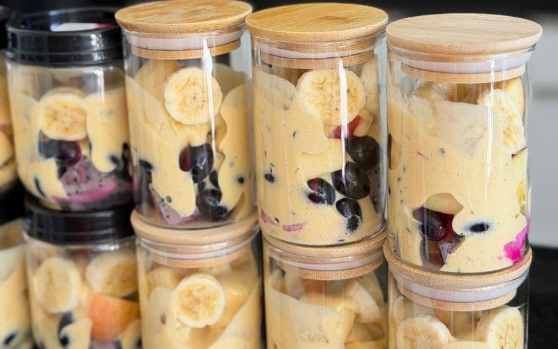 ENSALADA DE FRUTAS CON CREMA DE MARACUYÁ